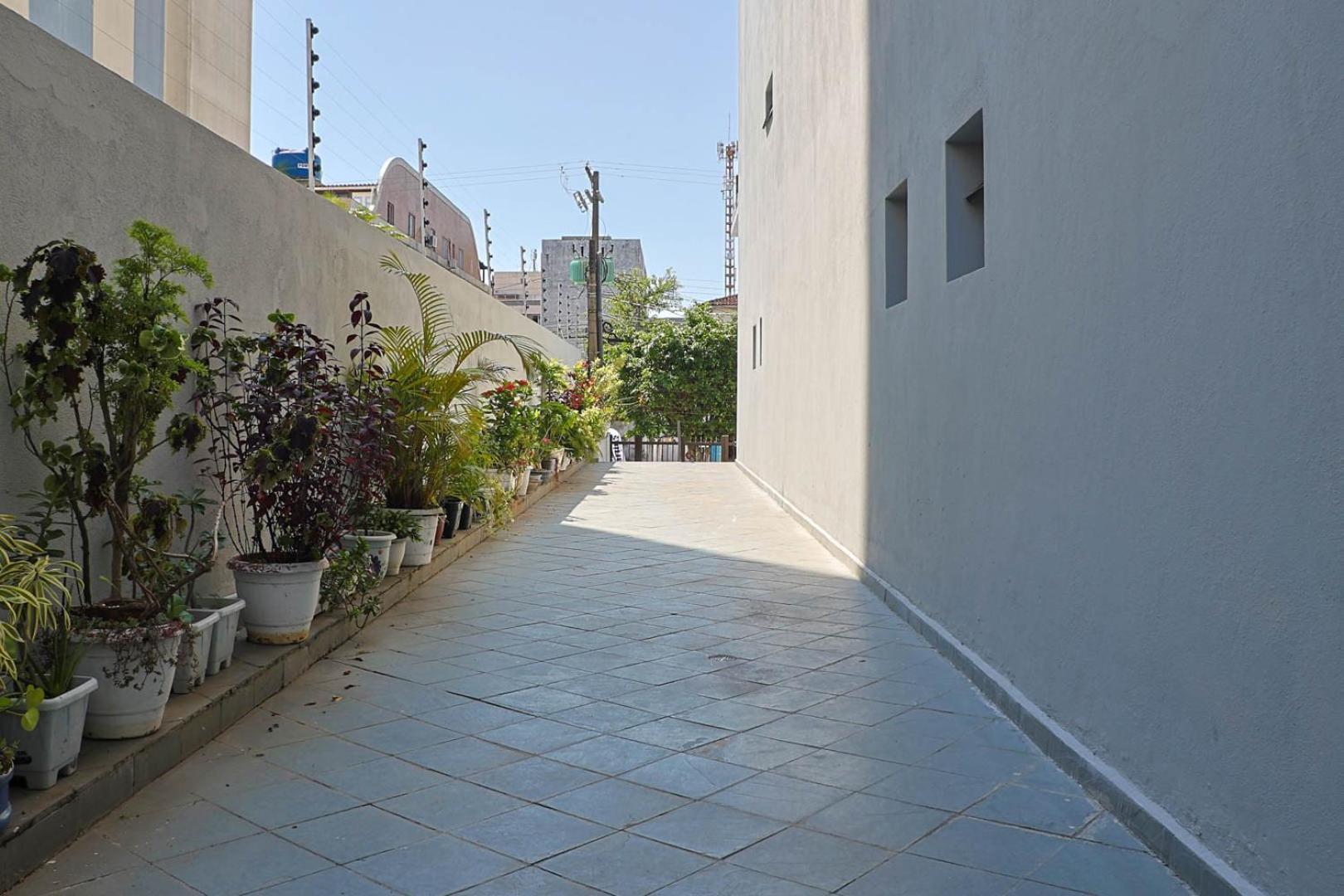 Apto A 500 Metros Da Praia Da Enseada Γκουαρούχα Εξωτερικό φωτογραφία