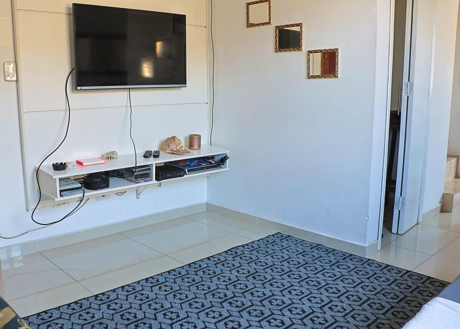 Apto A 500 Metros Da Praia Da Enseada Γκουαρούχα Εξωτερικό φωτογραφία